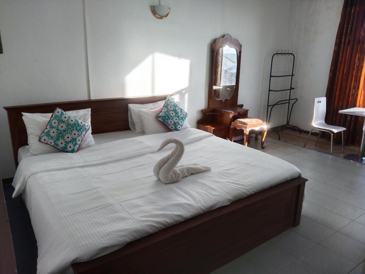 Unique View Nuwaraeliya Hotel Нувара Елия Екстериор снимка